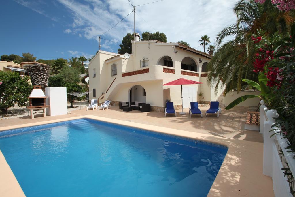 Miquel - Pretty Holiday Property With Garden And Private Pool In Moraira Kültér fotó