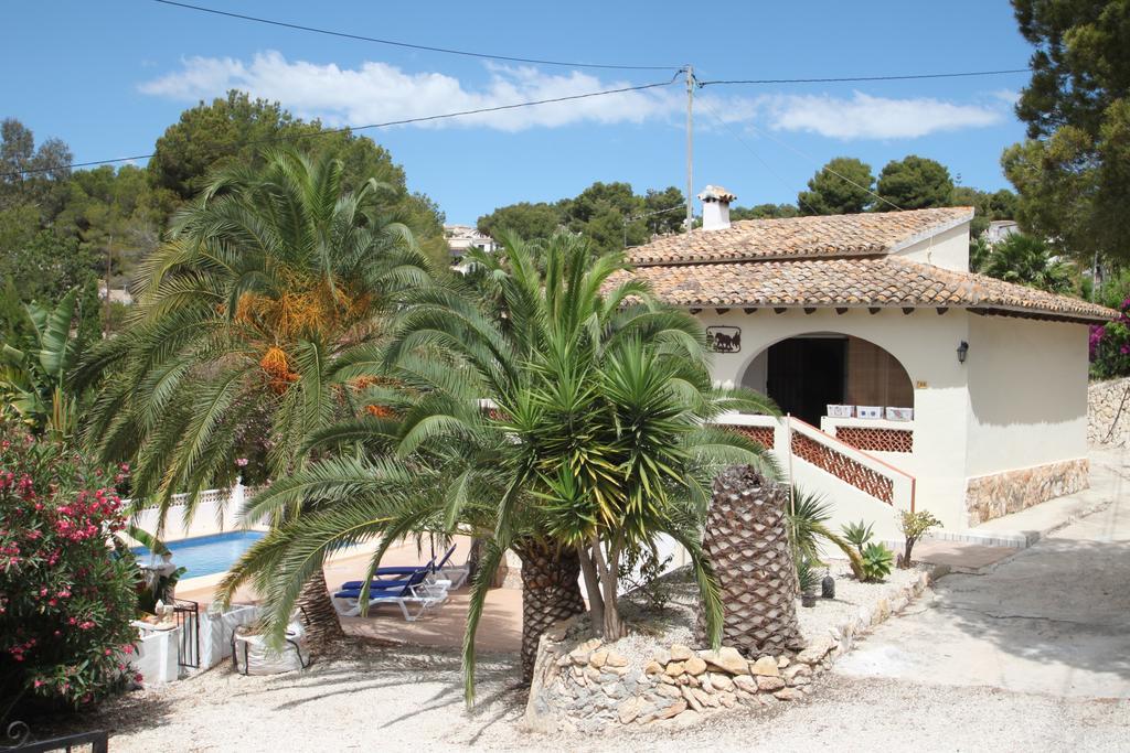 Miquel - Pretty Holiday Property With Garden And Private Pool In Moraira Kültér fotó